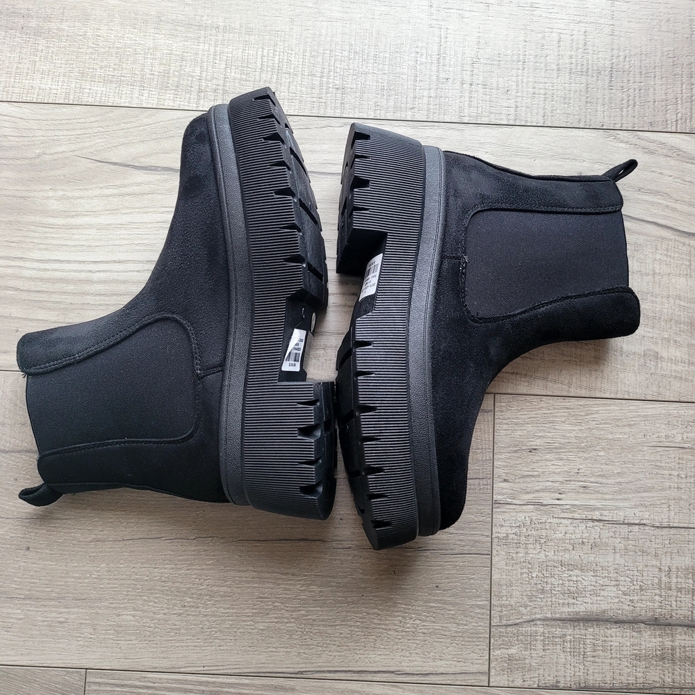Charlotte Russe Black Platform Chelsea Ankle Boots